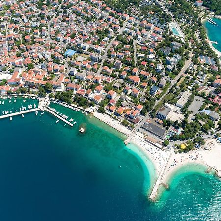 Apartments And Rooms With Parking Space Selce, Crikvenica - 2362 Bagian luar foto