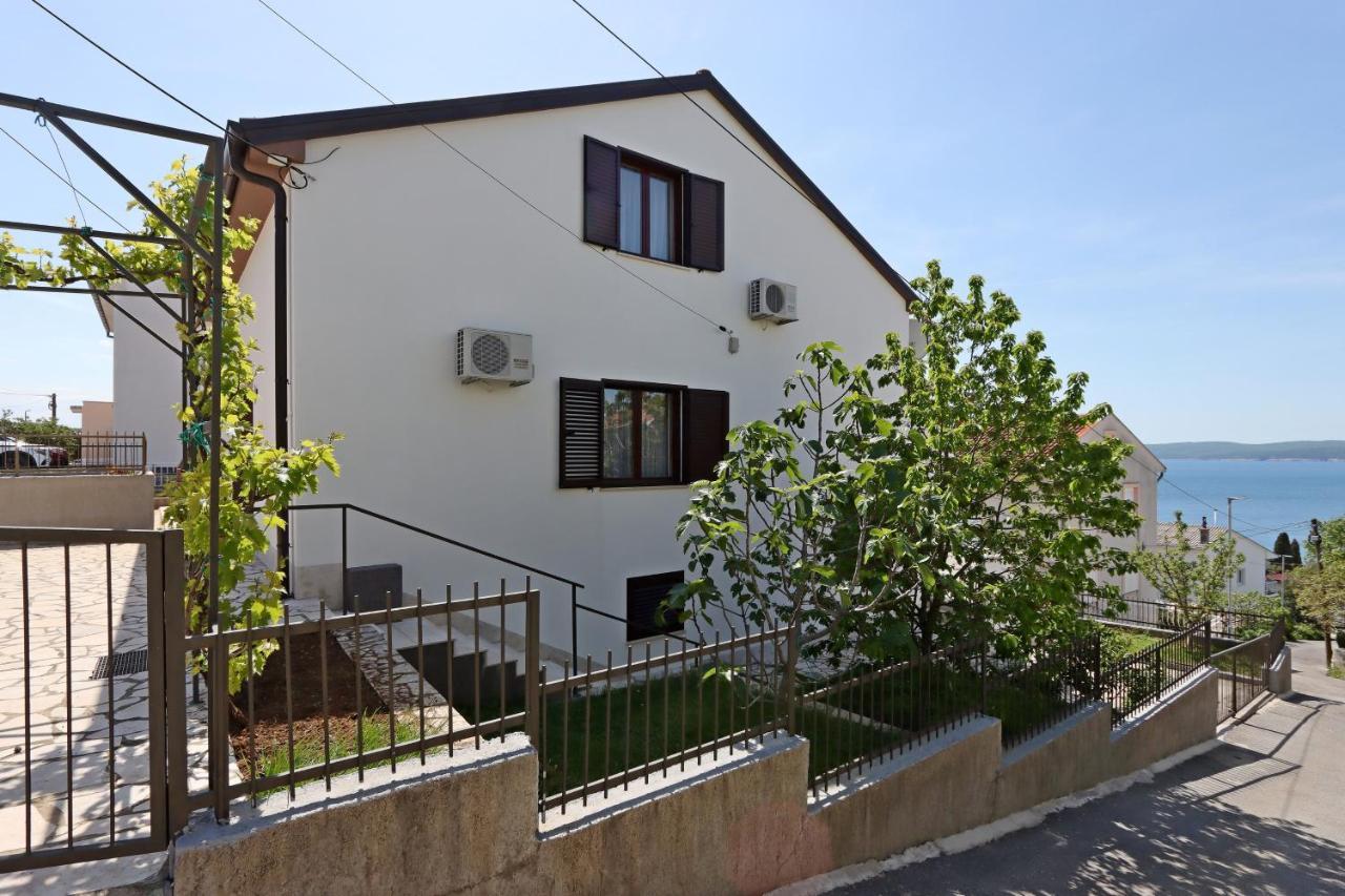 Apartments And Rooms With Parking Space Selce, Crikvenica - 2362 Bagian luar foto