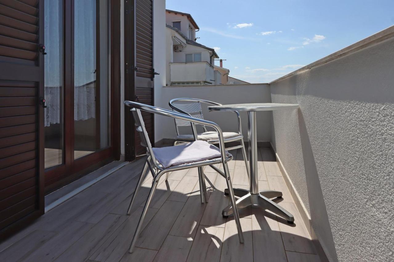 Apartments And Rooms With Parking Space Selce, Crikvenica - 2362 Bagian luar foto