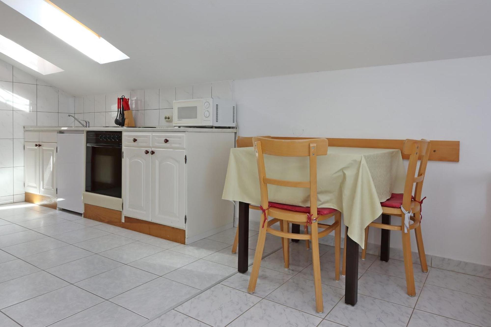 Apartments And Rooms With Parking Space Selce, Crikvenica - 2362 Ruang foto