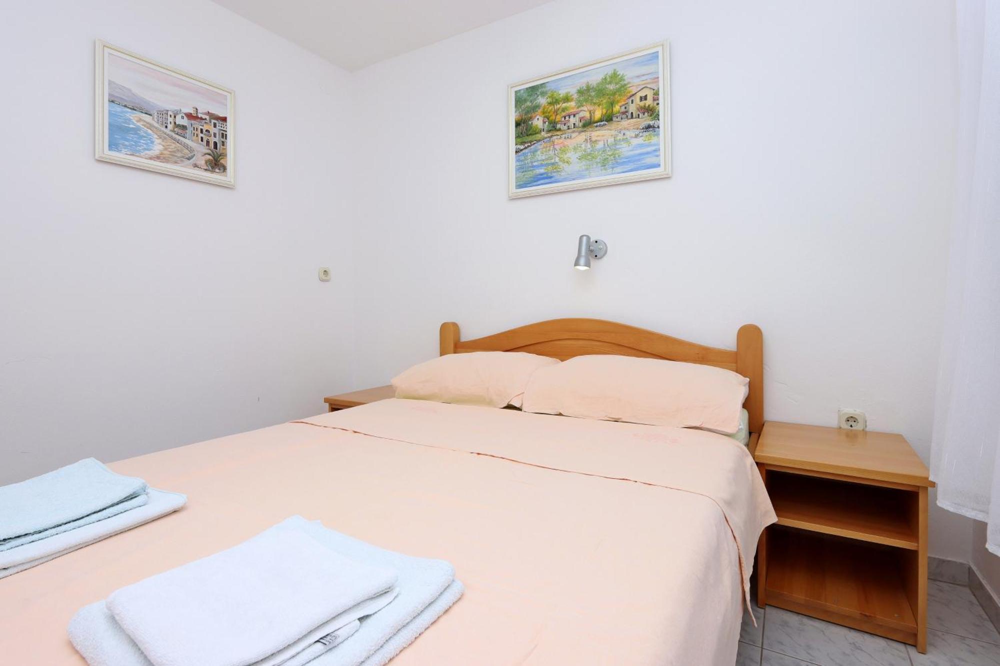 Apartments And Rooms With Parking Space Selce, Crikvenica - 2362 Ruang foto