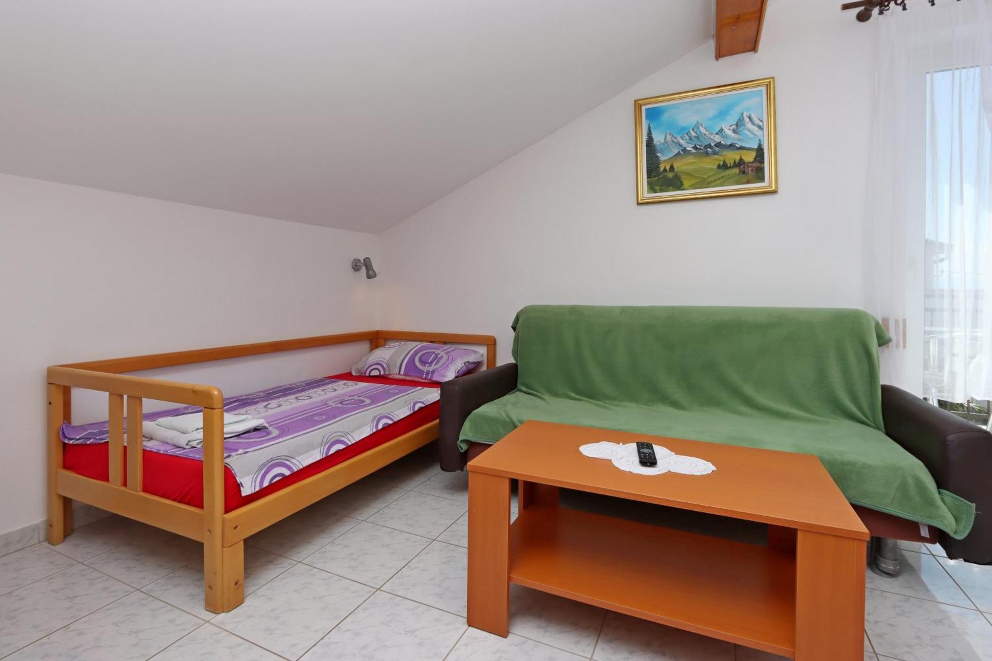 Apartments And Rooms With Parking Space Selce, Crikvenica - 2362 Ruang foto